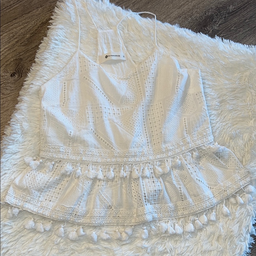 The Impeccable Pig White Eyelet Lace Sleeveless ToP - Small